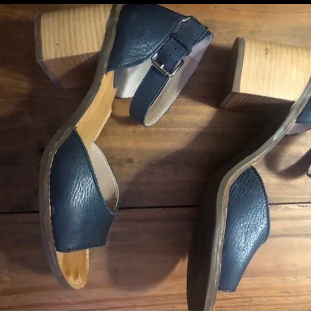 Navy sandals